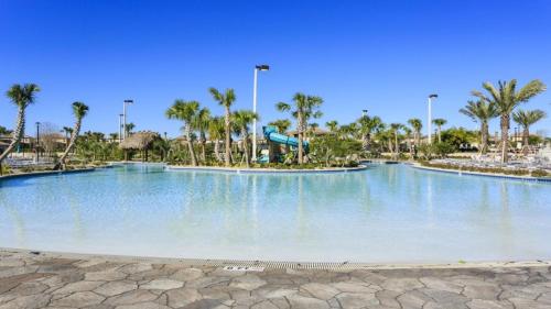 Popular attractions Area Nearby Property